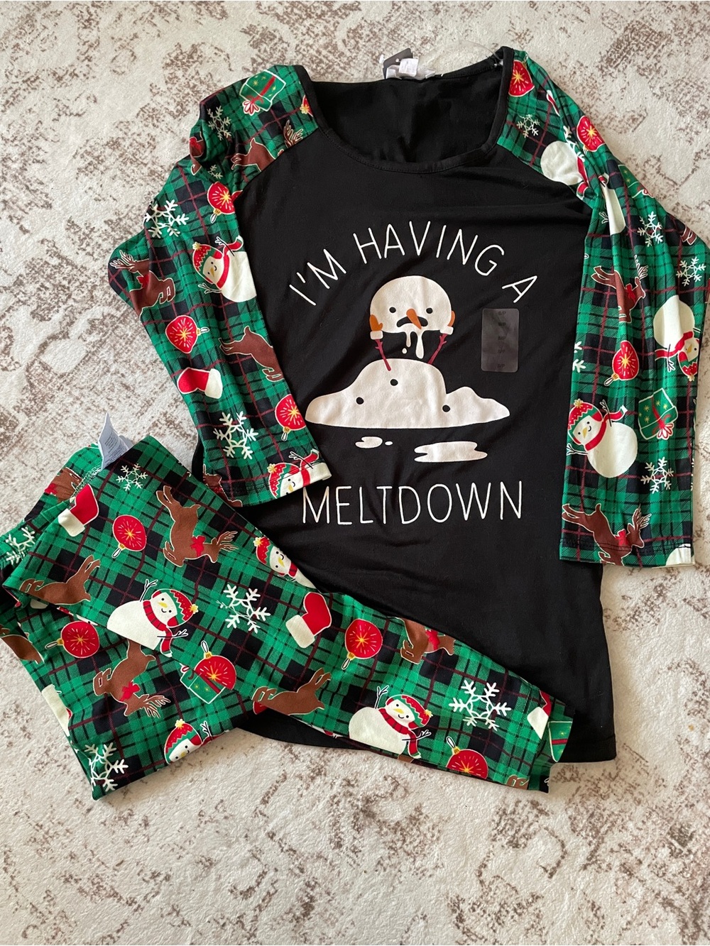 NWT Black & Green 'I'm Having a Meltdown' Holiday Pajama Set | youth ~14-16